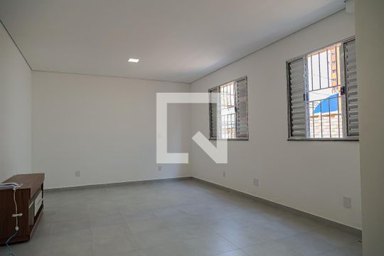 Studio de kitnet/studio para alugar com 1 quarto, 39m² em Vila Guarani (zona Sul), São Paulo