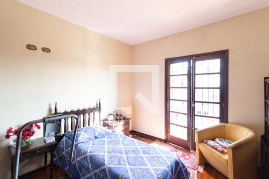 Quarto 1 de casa à venda com 3 quartos, 215m² em Vila Osasco, Osasco