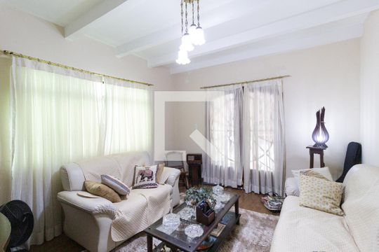 Casa à venda com 3 quartos, 215m² em Vila Osasco, Osasco