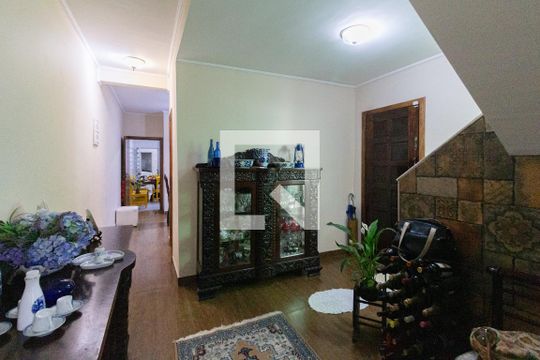Hall de entrada de casa à venda com 3 quartos, 215m² em Vila Osasco, Osasco