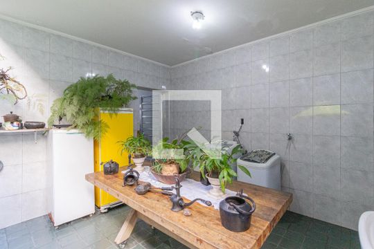 Área de serviço de casa à venda com 3 quartos, 215m² em Vila Osasco, Osasco