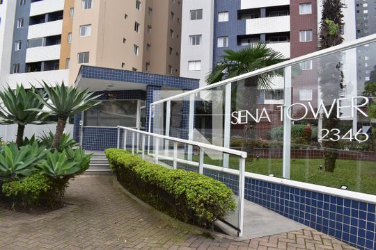 Fachada do condomínio de apartamento para alugar com 2 quartos, 95m² em Água Verde, Curitiba