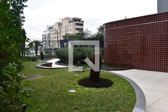 Área comum de apartamento para alugar com 2 quartos, 95m² em Água Verde, Curitiba