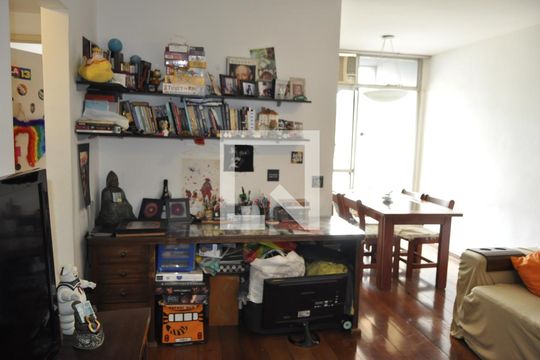 Sala de apartamento à venda com 2 quartos, 83m² em Sampaio, Rio de Janeiro