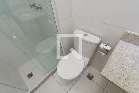 Banheiro Social de apartamento à venda com 2 quartos, 61m² em Penha, Rio de Janeiro