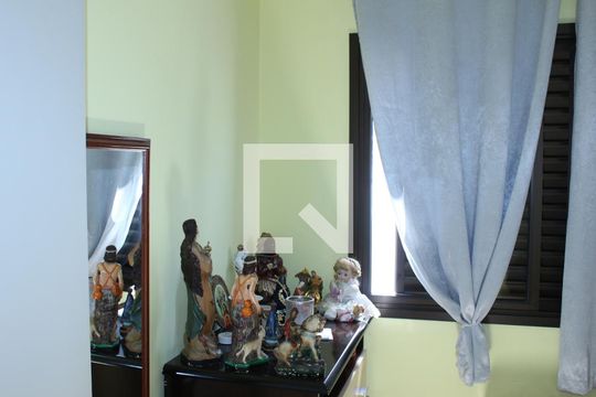 Quarto 3 de casa à venda com 4 quartos, 145m² em Jardim Vila Formosa, São Paulo