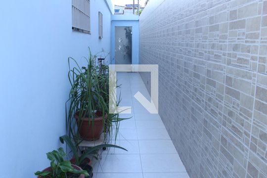 Quintal  de casa à venda com 4 quartos, 145m² em Jardim Vila Formosa, São Paulo