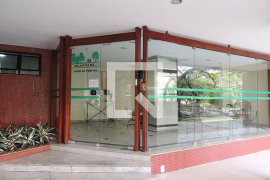 Fachada do bloco de apartamento à venda com 3 quartos, 90m² em Pechincha, Rio de Janeiro