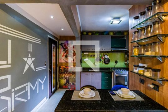 Cozinha de apartamento para alugar com 3 quartos, 72m² em Vila Andrade, São Paulo