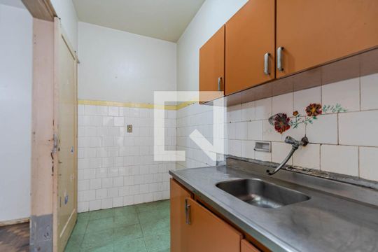 Cozinha e Área de Serviço de apartamento à venda com 1 quarto, 46m² em Azenha, Porto Alegre