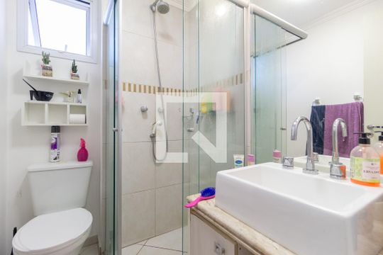 Banheiro da suíte de apartamento à venda com 3 quartos, 70m² em Vila Yara, Osasco