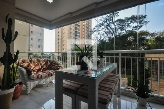 Varanda de apartamento para alugar com 3 quartos, 126m² em Jardim Wanda, Taboão da Serra