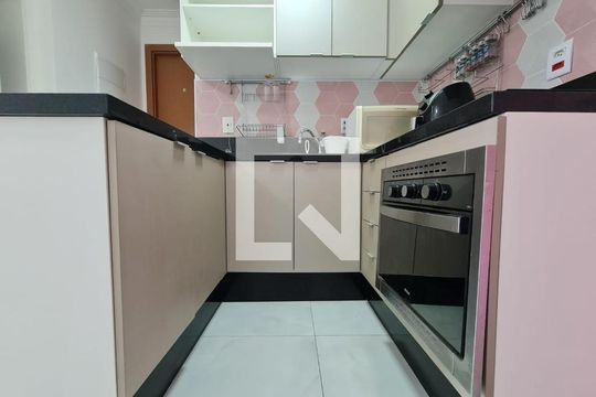 Cozinha de apartamento para alugar com 1 quarto, 37m² em Centro, Guarulhos
