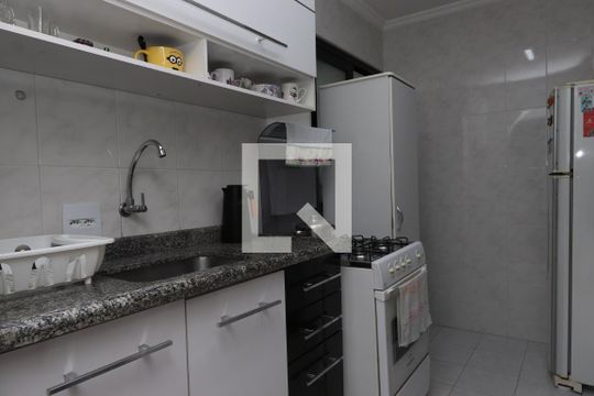 Cozinha de apartamento à venda com 2 quartos, 50m² em Quinta da Paineira, São Paulo