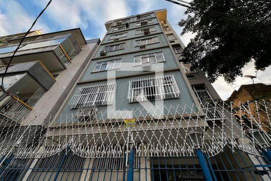 Fachada de apartamento à venda com 3 quartos, 83m² em Maracanã, Rio de Janeiro
