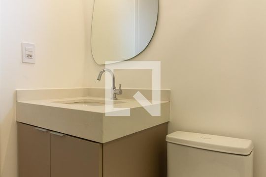 Banheiro de apartamento para alugar com 1 quarto, 27m² em Perdizes, São Paulo
