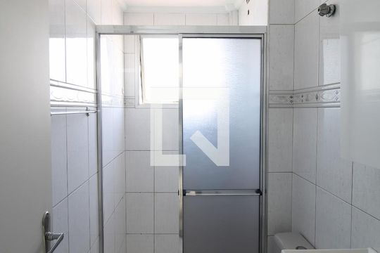 Banheiro de apartamento para alugar com 2 quartos, 52m² em Tucuruvi, São Paulo