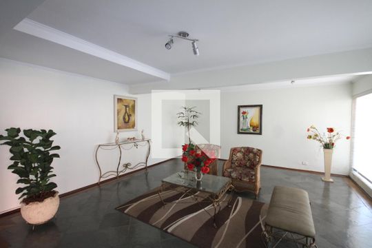 Hall de Entrada de apartamento à venda com 3 quartos, 71m² em Vila Firmiano Pinto, São Paulo