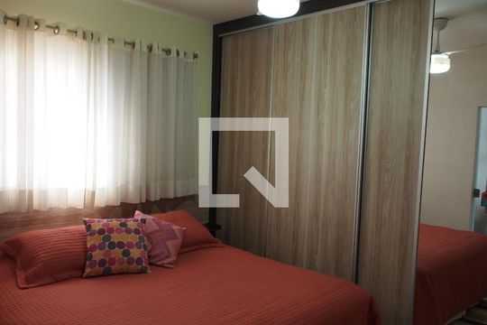 Quarto Suíte de casa à venda com 2 quartos, 349m² em Vila Santa Terezinha, Várzea Paulista
