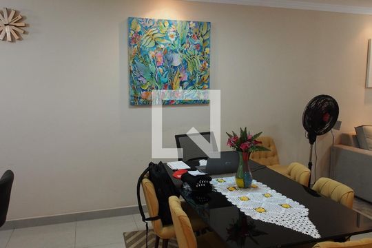 Sala de casa para alugar com 2 quartos, 349m² em Vila Santa Terezinha, Várzea Paulista