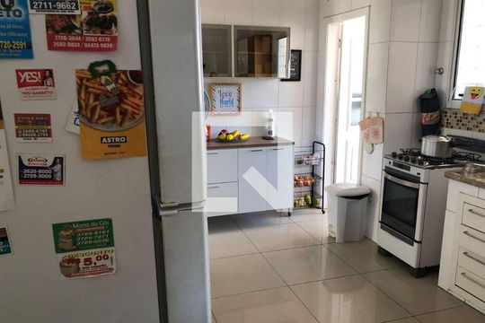 Casa à venda com 4 quartos, 185m² em Largo do Barradas, Niterói