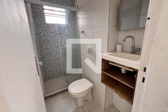 Banheiro Social de apartamento à venda com 2 quartos, 55m² em Jacarepaguá, Rio de Janeiro