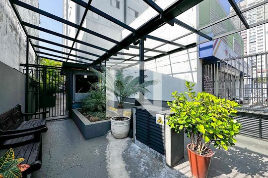 Entrada de apartamento à venda com 2 quartos, 100m² em Santo Amaro, São Paulo