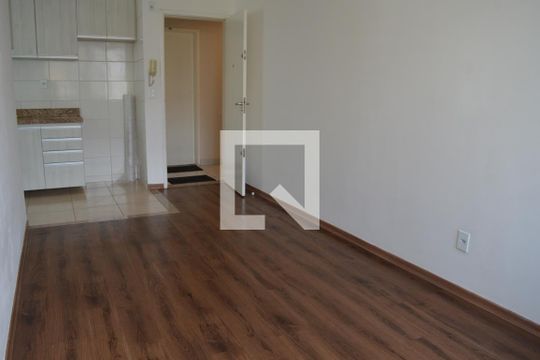 Sala de apartamento à venda com 2 quartos, 46m² em Europa, Contagem