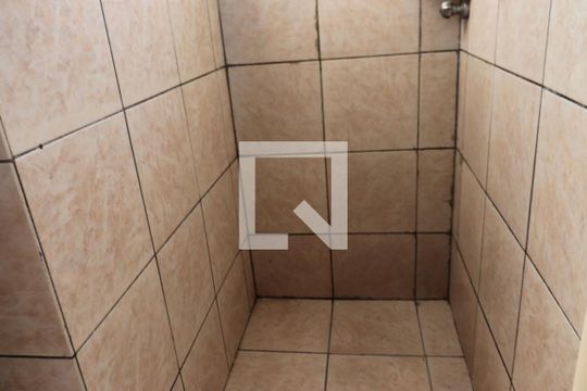 Banheiro de apartamento para alugar com 1 quarto, 60m² em Scharlau, São Leopoldo