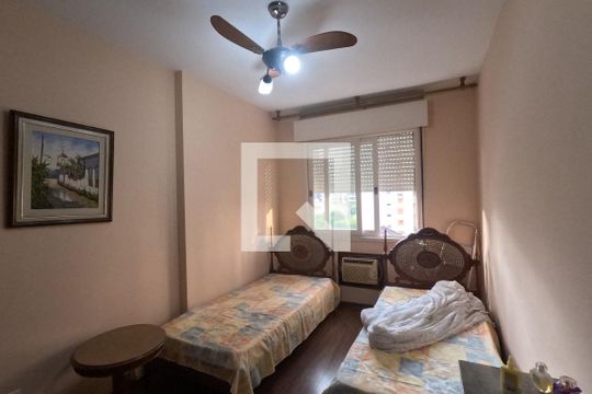 Quarto 1 de apartamento para alugar com 4 quartos, 149m² em Gonzaga, Santos