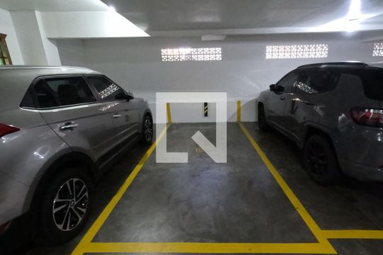 Área Comum - Garagem Privativa de apartamento para alugar com 4 quartos, 149m² em Gonzaga, Santos