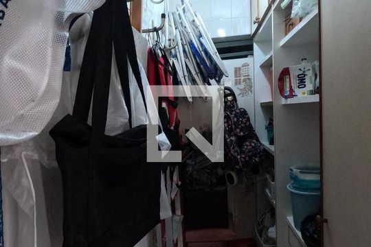 Depósito de apartamento para alugar com 4 quartos, 149m² em Gonzaga, Santos