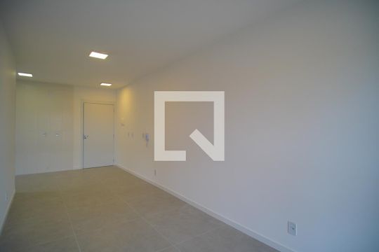 Apartamento para alugar com 2 quartos, 58m² em Pátria Nova, Novo Hamburgo