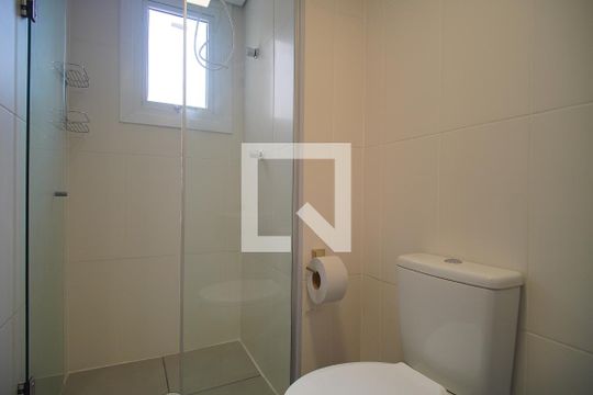 Banheiro de apartamento para alugar com 2 quartos, 58m² em Pátria Nova, Novo Hamburgo