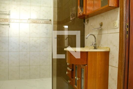 Banheiro Social de casa à venda com 3 quartos, 280m² em Baeta Neves, São Bernardo do Campo