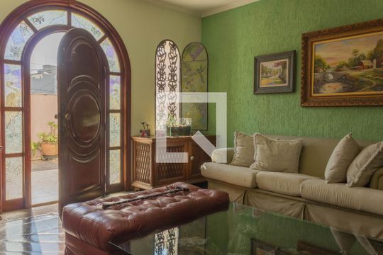 Casa para alugar com 3 quartos, 245m² em Jardim do Mar, São Bernardo do Campo