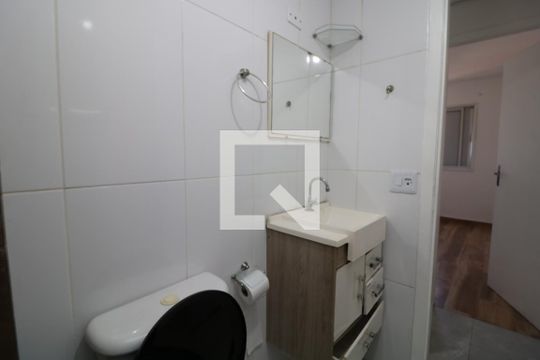 Banheiro de apartamento para alugar com 3 quartos, 64m² em Jardim Colina, São Paulo