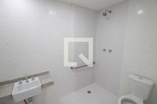Banheiro de kitnet/studio à venda com 1 quarto, 28m² em Parada Inglesa, São Paulo