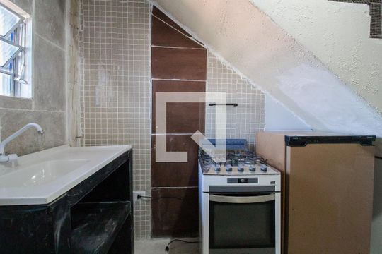 Cozinha de casa para alugar com 1 quarto, 45m² em Parque das Américas, Mauá