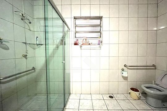 Banheiro de casa à venda com 3 quartos, 200m² em Jabaquara, São Paulo