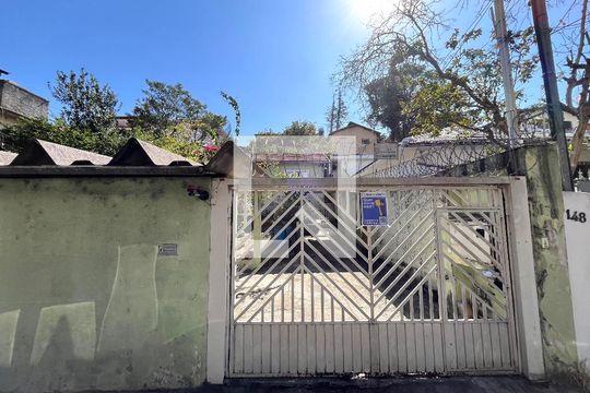 Fachada de casa à venda com 3 quartos, 200m² em Jabaquara, São Paulo