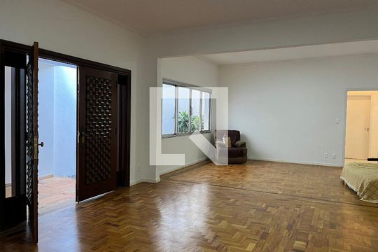 Sala de casa para alugar com 5 quartos, 430m² em Vila Romana, São Paulo