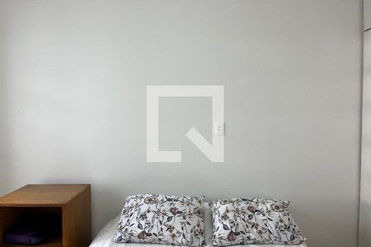 Quarto 1 de casa para alugar com 5 quartos, 430m² em Vila Romana, São Paulo