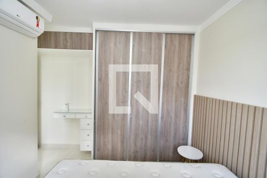Quarto 2 - Suíte Armário de apartamento para alugar com 2 quartos, 60m² em Jardim Myrian Moreira da Costa, Campinas
