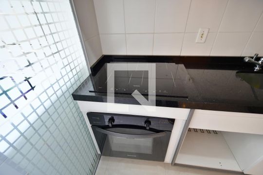 Cozinha de apartamento para alugar com 2 quartos, 60m² em Jardim Myrian Moreira da Costa, Campinas