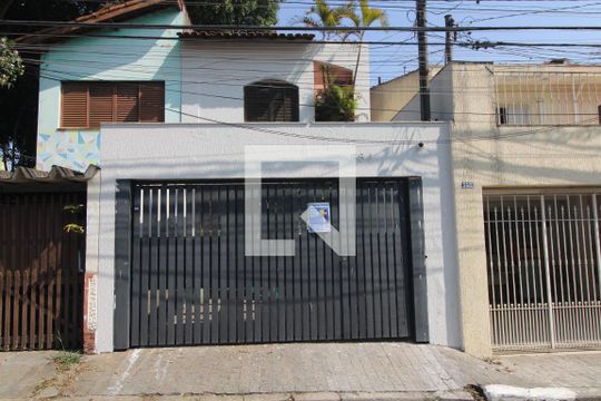 Fachada de casa à venda com 3 quartos, 180m² em Planalto Paulista, São Paulo