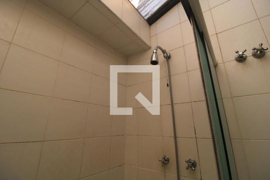 Chuveiro banheiro da suíte 2 de casa à venda com 3 quartos, 180m² em Planalto Paulista, São Paulo