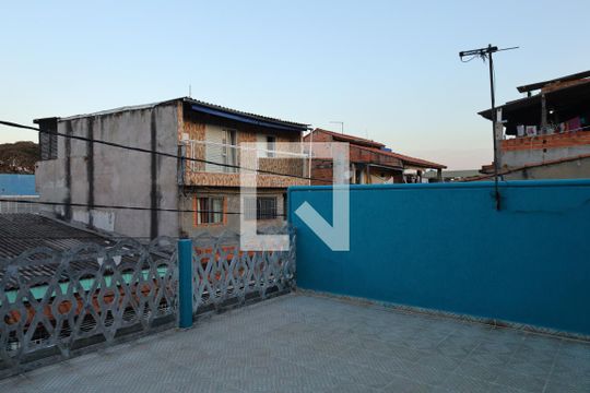 Área Externa de casa à venda com 2 quartos, 94m² em Jardim Sao Carlos (zona Leste), São Paulo