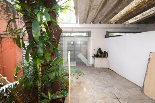 Garagem de casa à venda com 5 quartos, 300m² em Vila Arriete, São Paulo