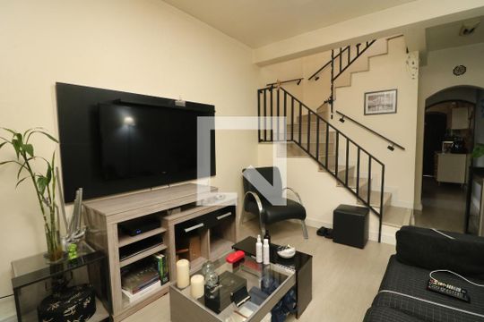 Casa à venda com 2 quartos, 104m² em Jardim Vila Formosa, São Paulo